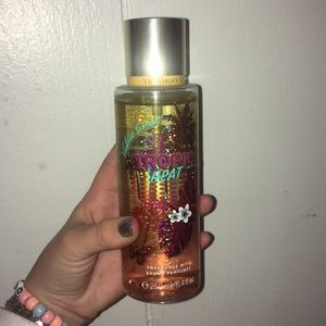Victoria’s Secret tropic heat